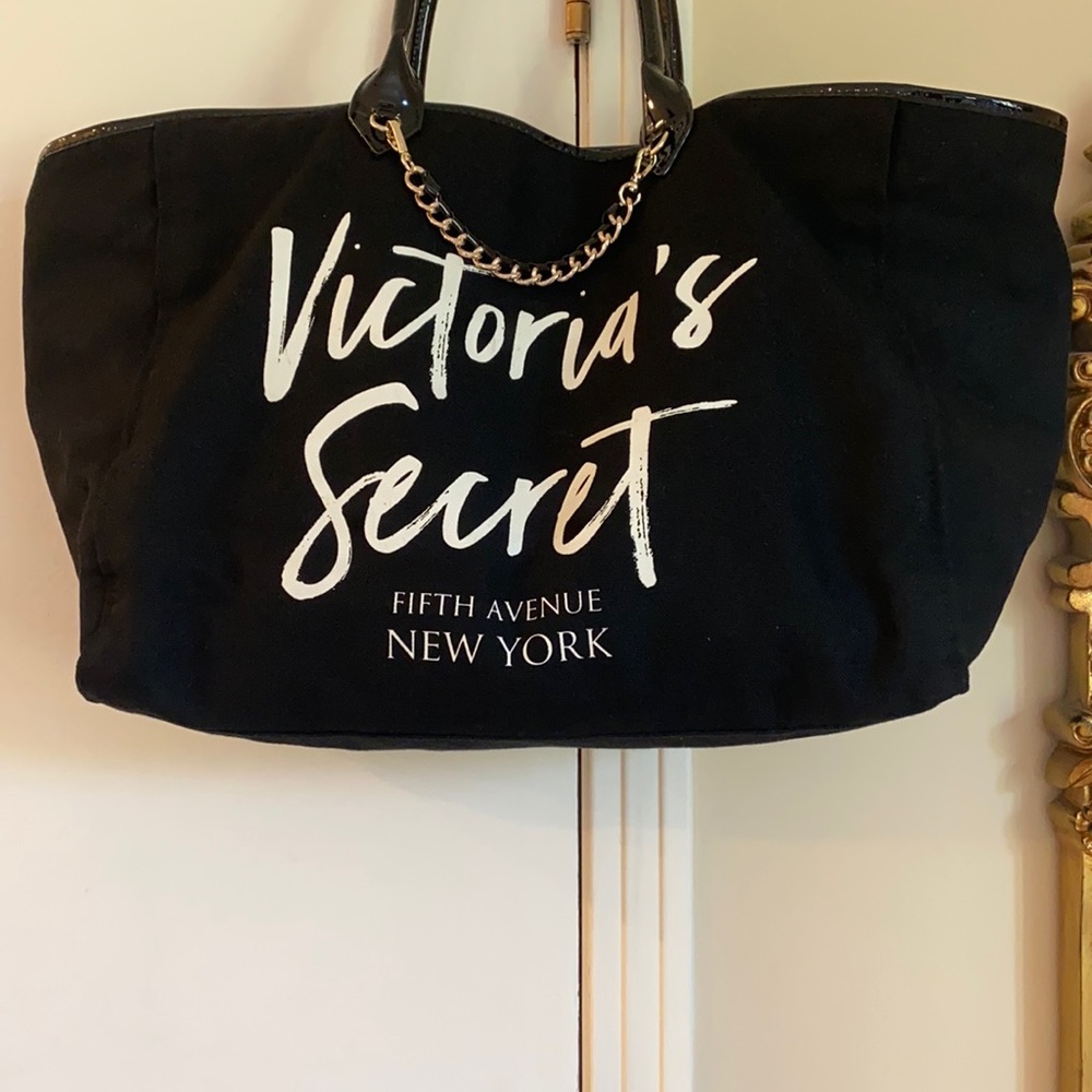 Victoria’s Secret tote bag